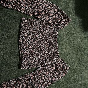 Super cute flower top with black off the shoulder long sleeve